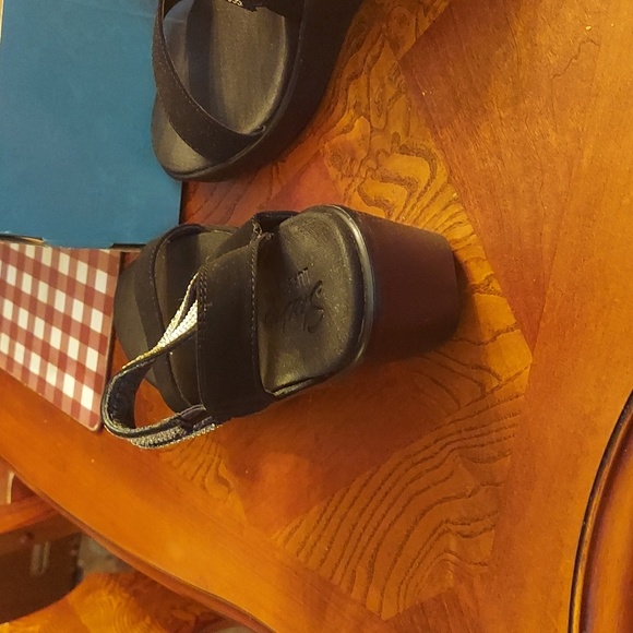 Skechers wedge sandals - Picture 3 of 4